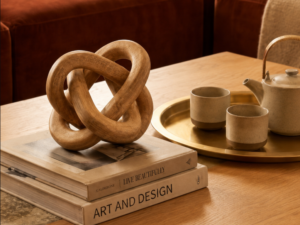 Nudo Decorativo en Madera de Roble | Escultura Artesanal Minimalista para el Hogar