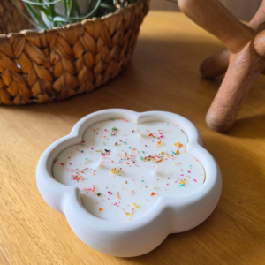 Vela Aromática Artesanal en Forma de Flor de 3 Mechas | Decoración Minimalista para el Hogar
